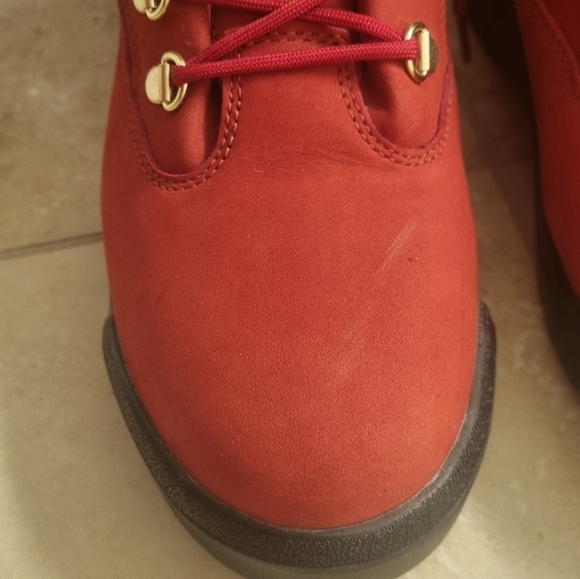 Timberland Red Suede Men's Lace-Up Boots with Gold Hardware - Picture 7 of 8